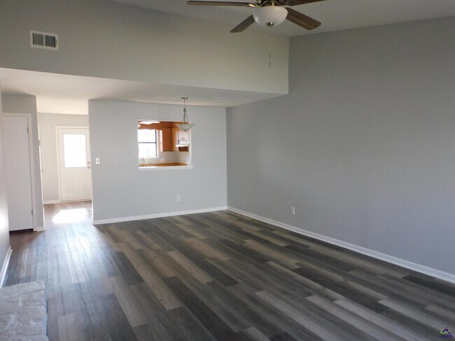 Building Photo - 204 Tallulah Trail