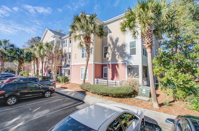 Building Photo - 600 Bucksley Ln