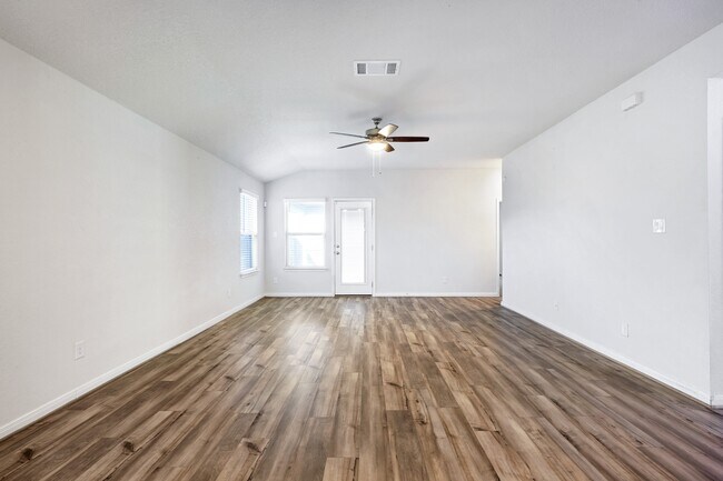 Building Photo - 3168 Junction Bay