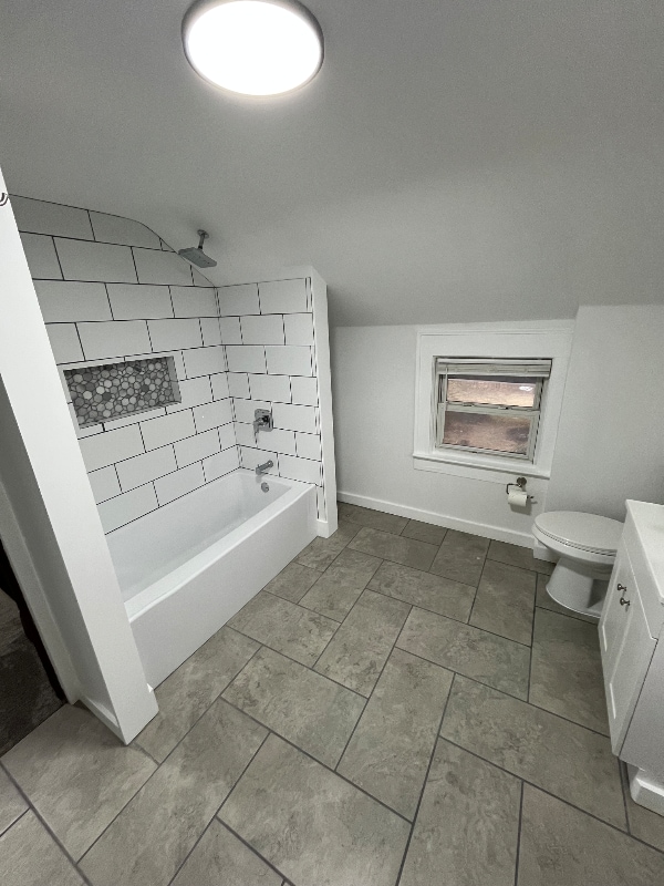 Building Photo - 486 W Waterloo Rd