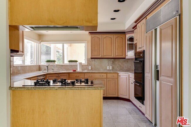 Building Photo - 3401 Alginet Dr