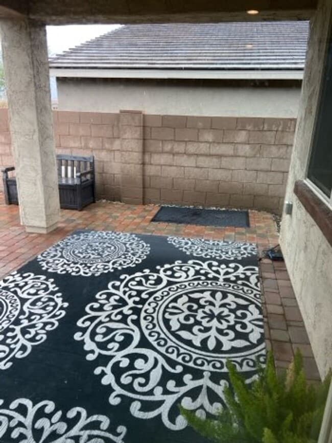 Building Photo - STUNNING NEWER HOME- GATED