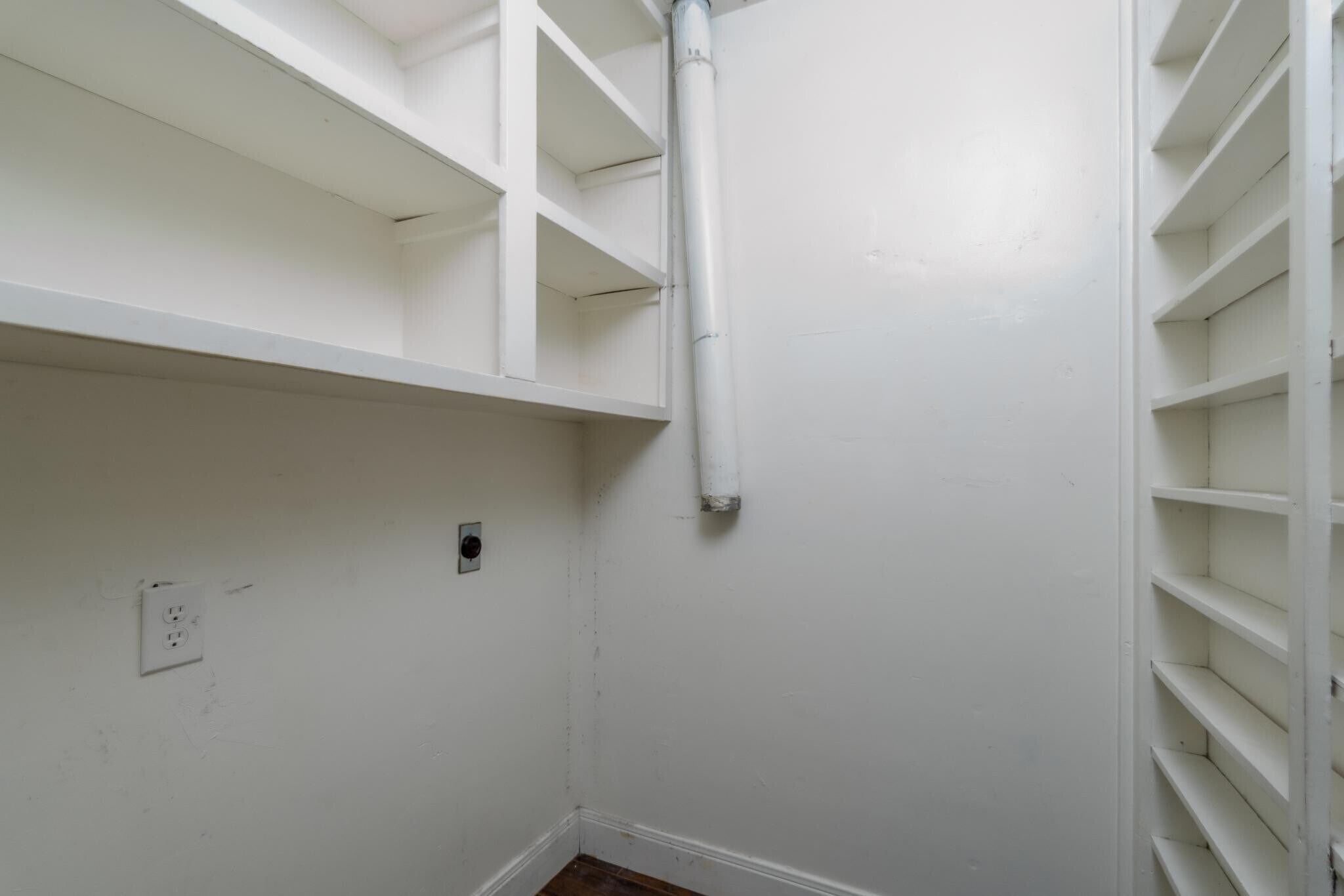 Building Photo - 3042 S 28th St