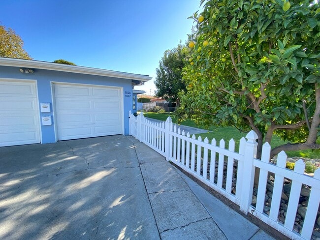 Building Photo - Move-in Ready 2 Bedroom 1 Bath in Carlsbad