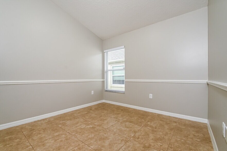 Building Photo - 2603 Whitewood Rd