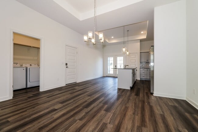 Building Photo - 16161 Fontana St