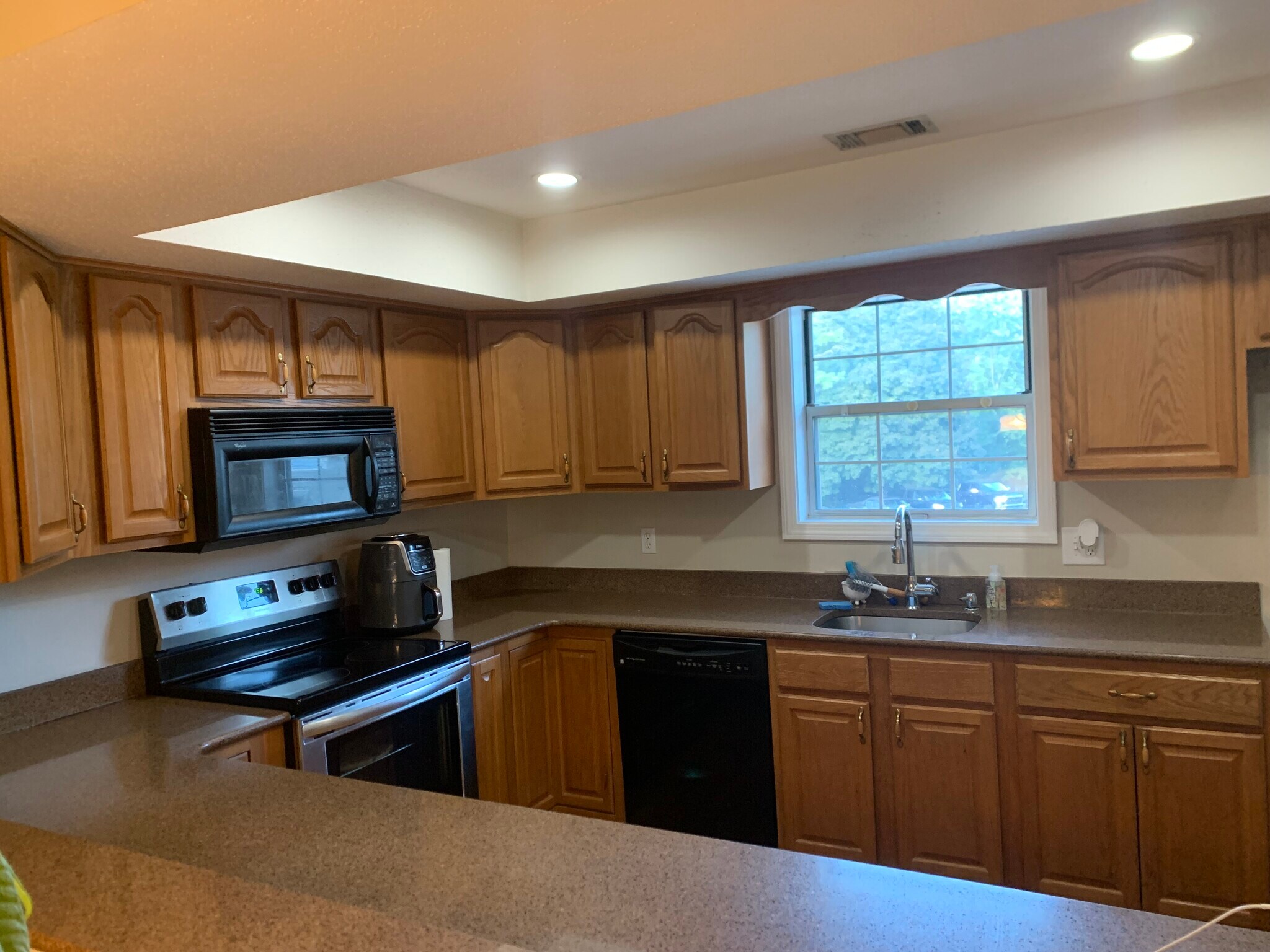 Building Photo - 1309 Sunfield Dr