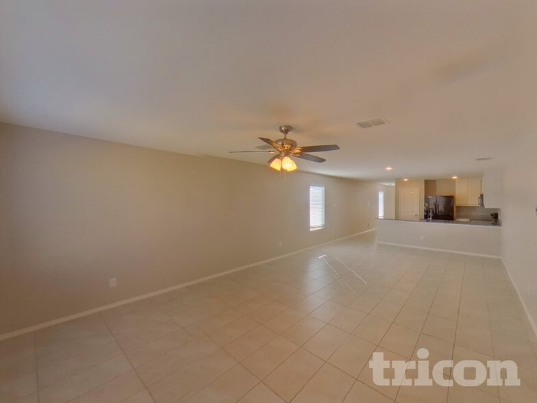 Building Photo - 112 Cornstalk Ln