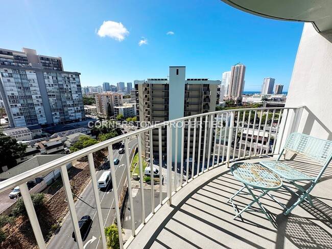 Building Photo - 710 Lunalilo St