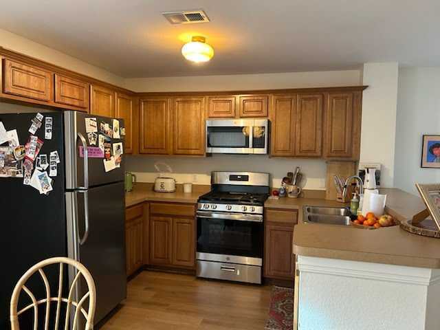 Building Photo - 2210 Holly St