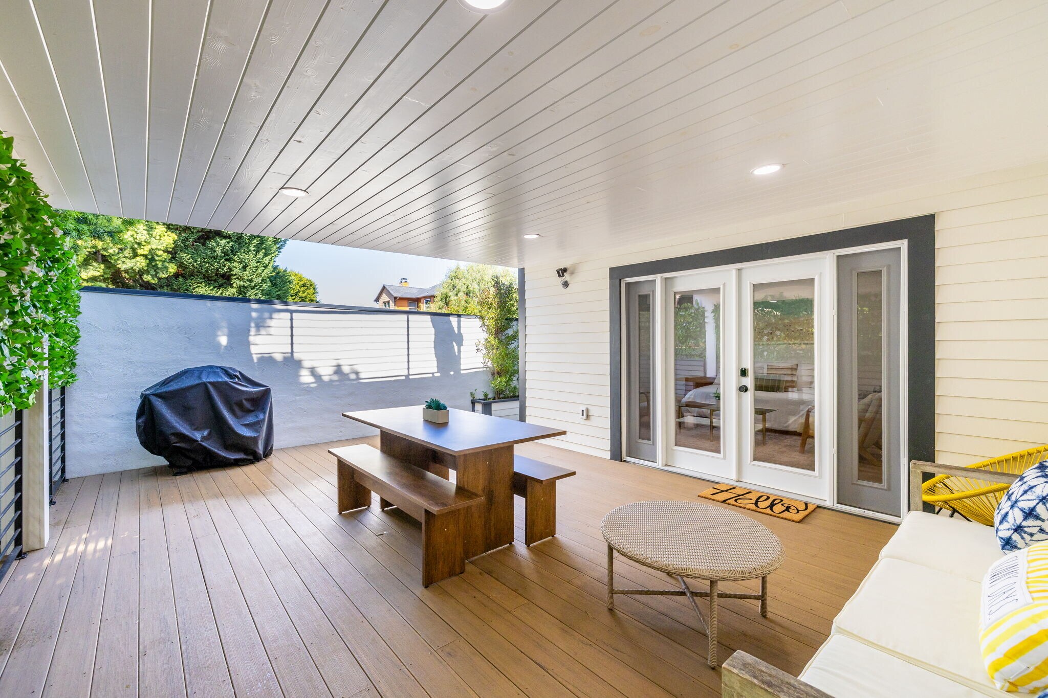 Building Photo - 321 N Gertruda Ave