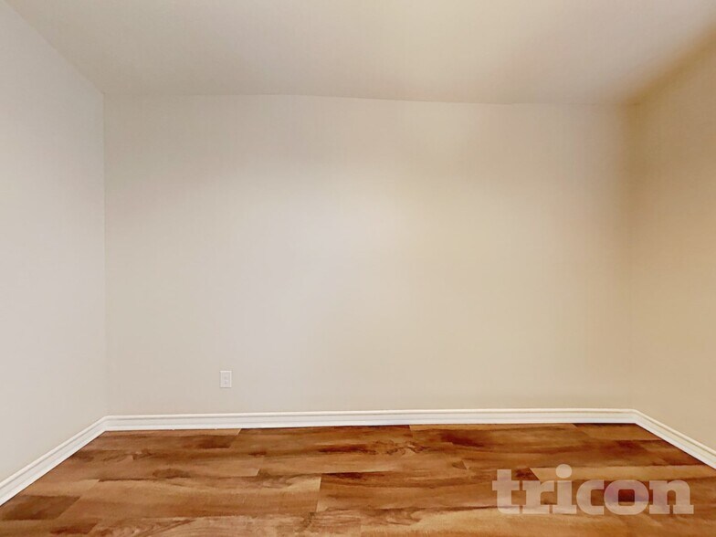 Building Photo - 6214 Falsetto Voice