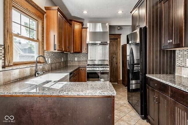 Building Photo - 3265 N New Jersey St