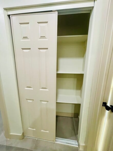 Linen Closet/Pantry - 1501 W Lynwood St