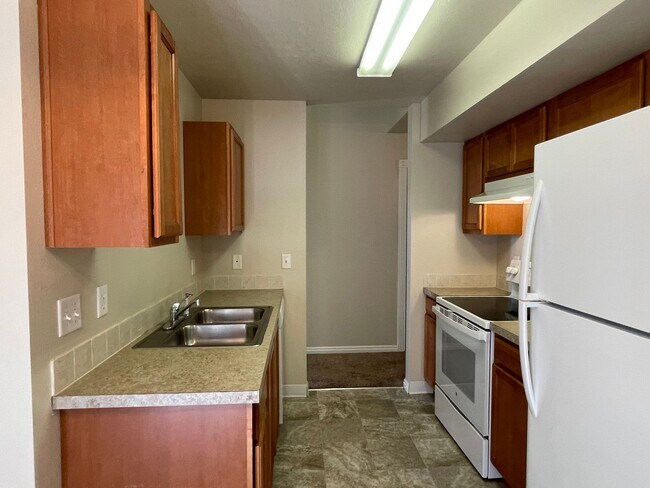 Building Photo - 2053 Lexi's Ln