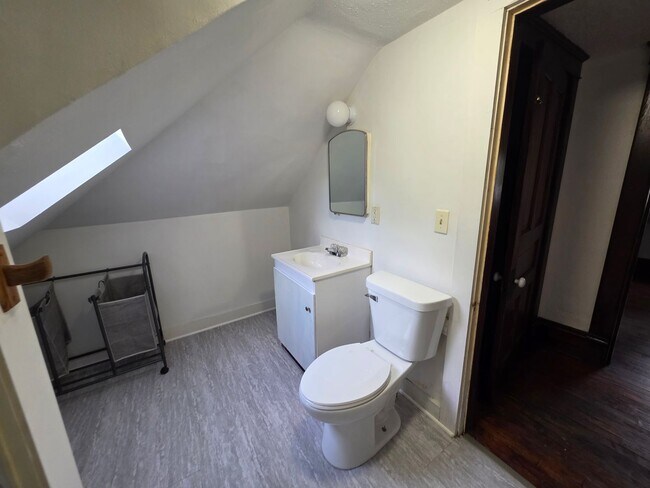 Building Photo - 4 Bed 2 Bath Single Family Home in Wisconsin Rapids