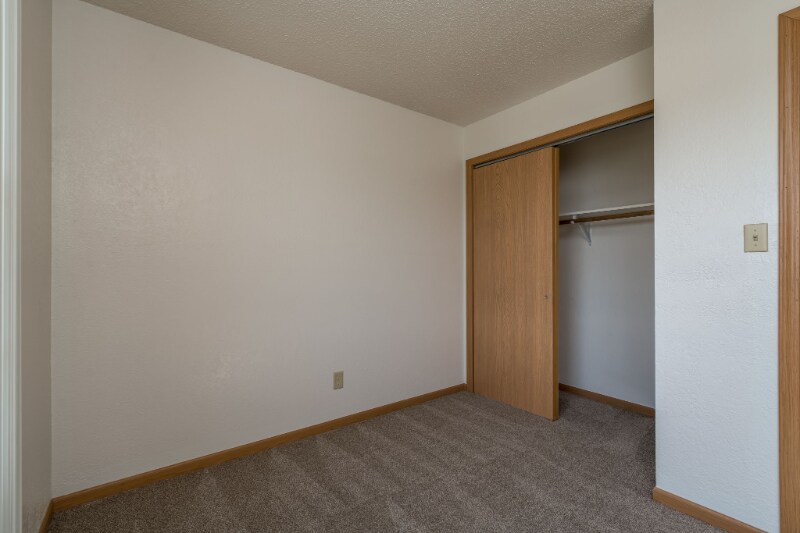 Building Photo - 619 Burton Ln