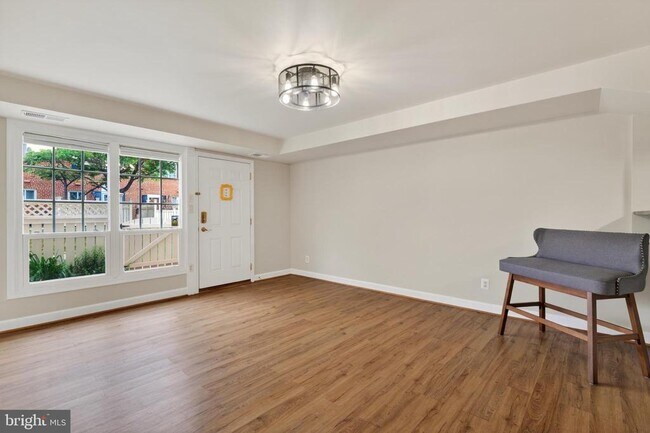 Building Photo - 1461A N Van Dorn St