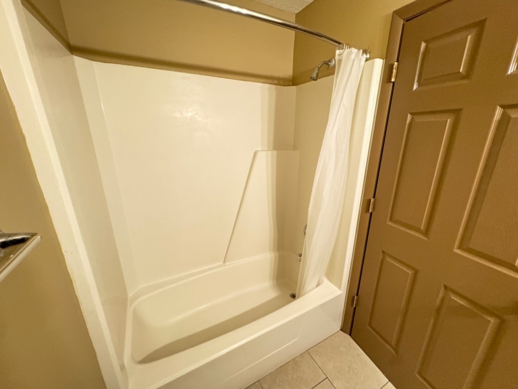 Building Photo - 1800 Knox St