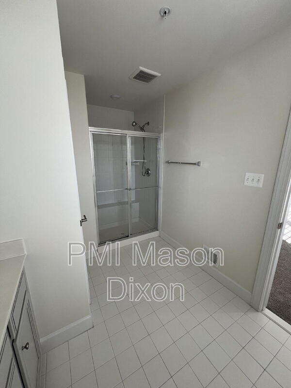 Building Photo - 9105 Fox Stream Way