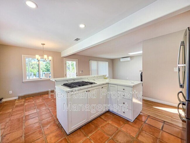 Building Photo - 3326 Orchard Hill Rd