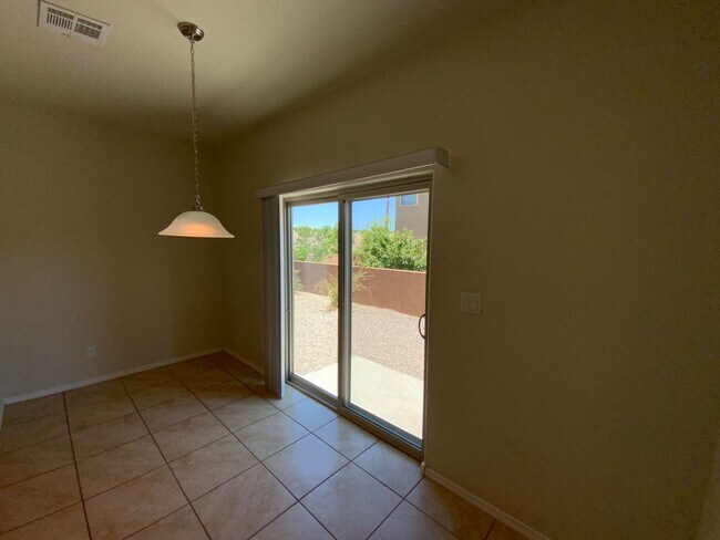 Building Photo - 4 Bedroom Home Available in Juan Tabo Hills!