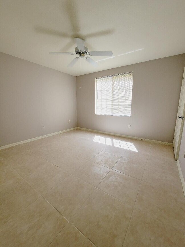 Building Photo - 6761 Heritage Grande