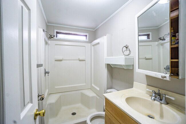 Building Photo - 3804 Denman Dr