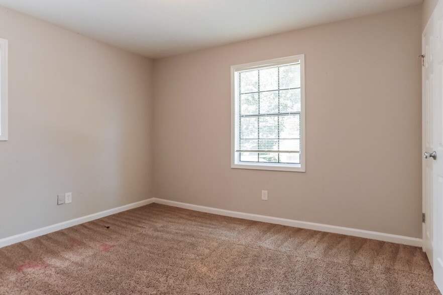 Building Photo - 3212 Goldenchain Dr