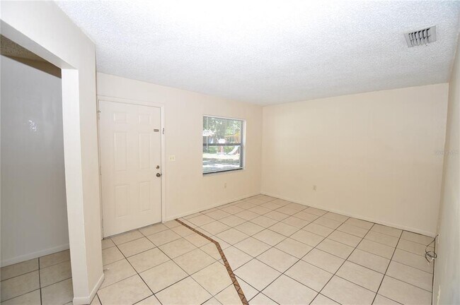Building Photo - 3812 Deeson Rd
