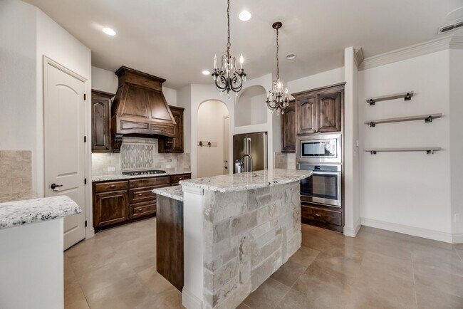 Building Photo - Modern 3 Bed Townhouse with Granite Countertops and Hardwood Floors in Keller, TX