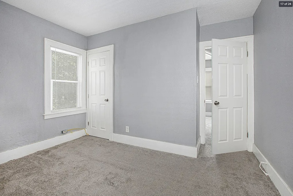 Building Photo - 16224 Kentucky St