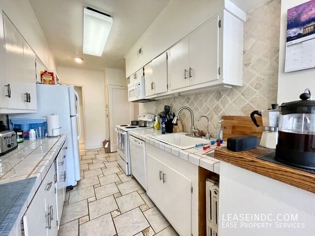 Building Photo - 1713 37th St NW