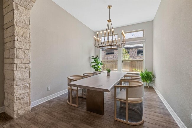 Building Photo - 4205 Lynette Ln