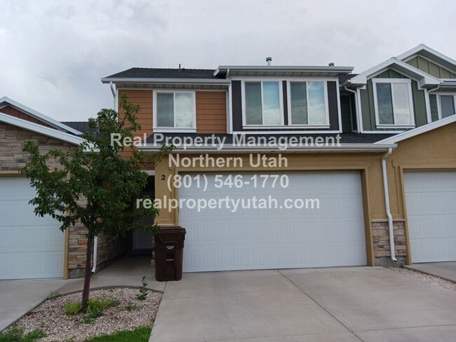 Primary Photo - 3 Bed 2.5 Bath Townhome in West Haven Comi...