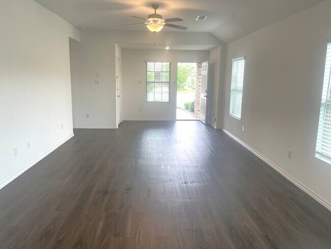 Building Photo - 18788 Faustina Way