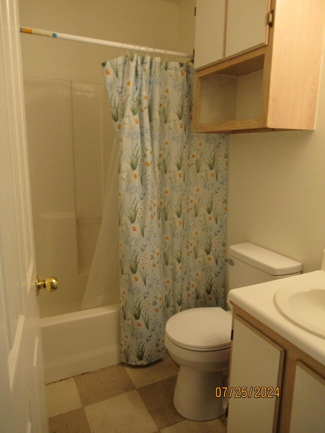 Building Photo - 970 Jessamine Trail