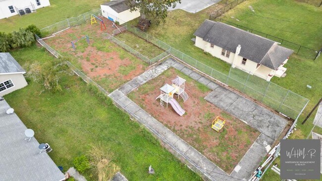 Building Photo - 926 Quincy St