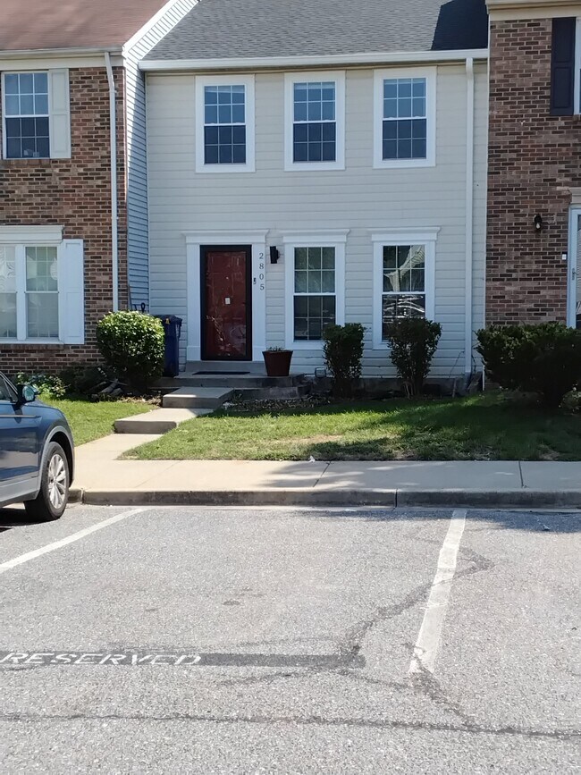 Building Photo - 2805 Mueserbush Ct