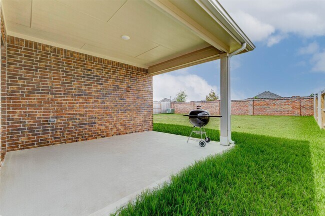 Building Photo - 27210 Woodridge Gln Dr