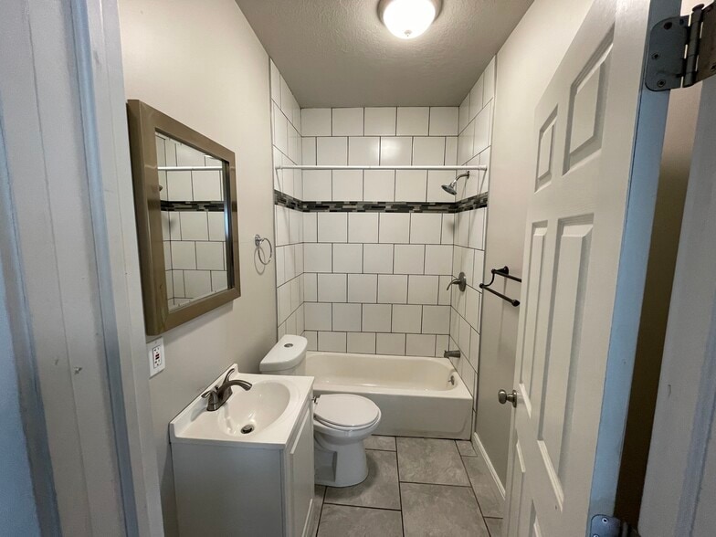 Bathroom - 2429 B Ave