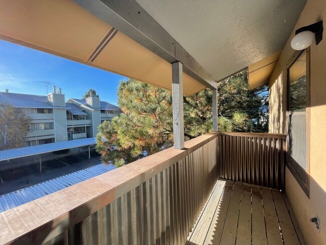 Building Photo - Furnished Oppenheimer Condo; Shorter Lease Options; Unit 212