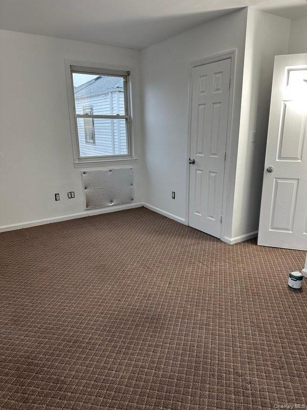 Building Photo - 61-52 148th Pl