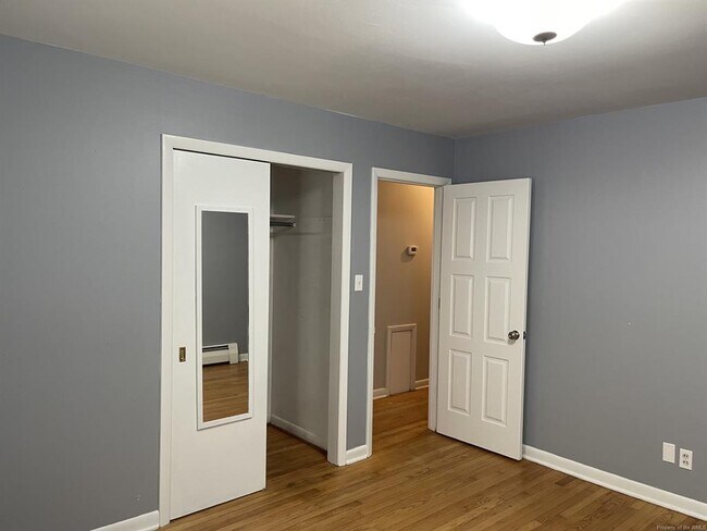Building Photo - 107 Caran Rd