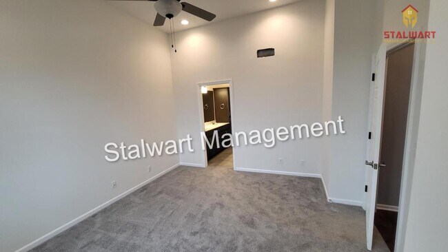 Building Photo - 15824 Riley St