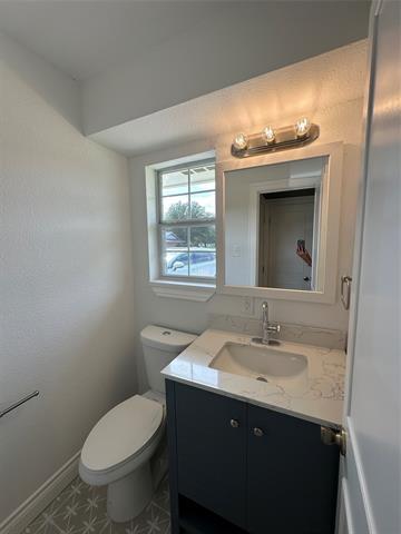 Building Photo - 104 Kingswood Dr