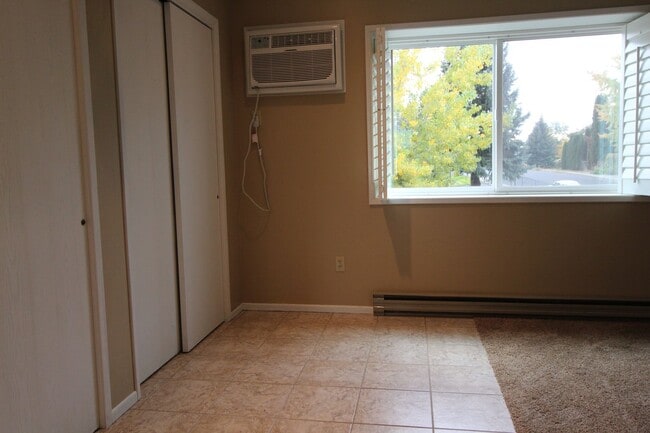 Building Photo - 7878 N Wilding Dr