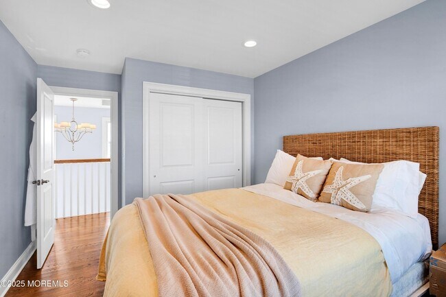 Building Photo - 206 N Lagoon Rd