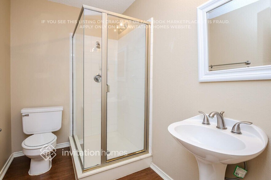 Building Photo - 1008 Sandy Creek Dr