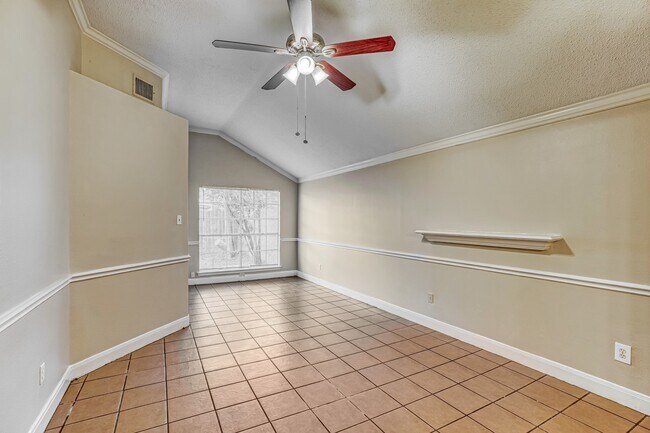 Building Photo - 18614 Seaton Dr